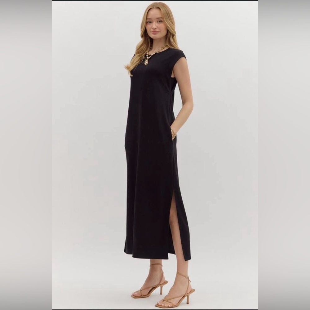 Black Entro maxi dress Size M